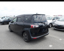 Toyota Sienta 2019
