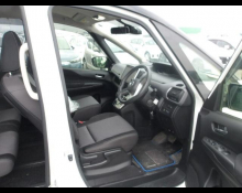 Nissan Serena 2019