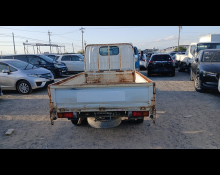 Nissan Atlas 2002