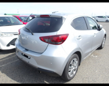 Mazda Mazda2 2022