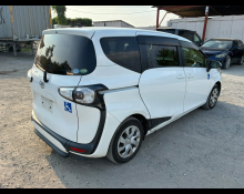 Toyota Sienta 2017