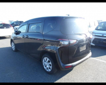 Toyota Sienta 2018