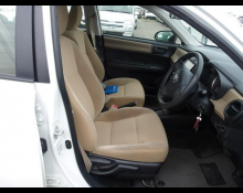 Toyota Corolla Axio 2013