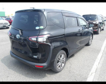 Toyota Sienta 2018