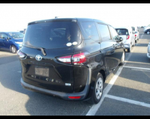 Toyota Sienta 2020