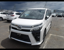 Toyota Voxy 2017