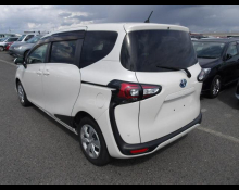 Toyota Sienta 2018