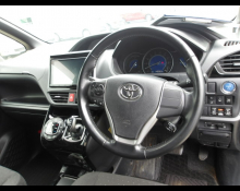 Toyota Voxy 2019