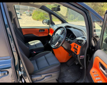 Toyota Voxy 2015