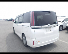 Toyota Noah 2018