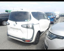 Toyota Sienta 2019