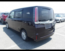 Toyota Noah 2018