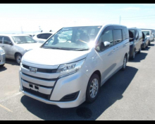 Toyota Noah 2018