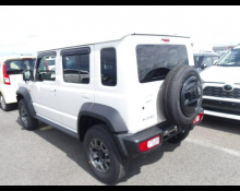 Suzuki Jimny 2025
