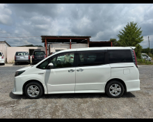 Toyota Noah 2019