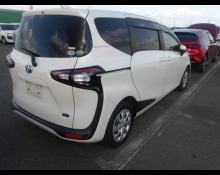Toyota Sienta 2018