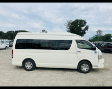 Toyota Hiace Commuter 2012