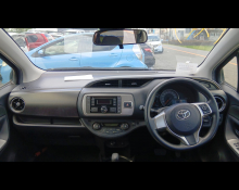 Toyota Vitz 2015