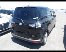 Toyota Sienta 2020