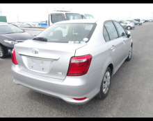 Toyota Corolla Axio 2015