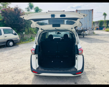 Toyota Sienta 2019