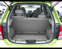 Nissan March 2010