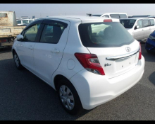 Toyota Vitz 2015