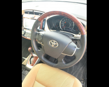 Toyota Corolla Axio 2014