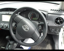 Toyota Corolla Axio 2016