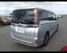Toyota Noah 2020