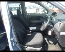 Toyota Sienta 2012