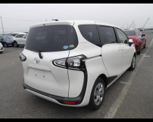 Toyota Sienta 2018