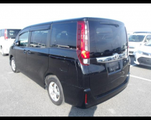 Toyota Noah 2017