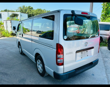 Toyota Hiace Van 2011