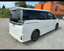 Toyota Voxy 2017