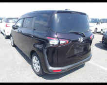 Toyota Sienta 2018