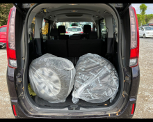 Toyota Noah 2014
