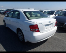 Toyota Corolla Axio 2011