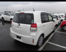 Toyota Spade 2020