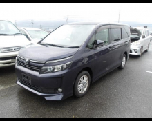 Toyota Voxy 2014