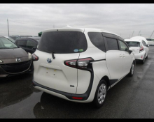Toyota Sienta 2018