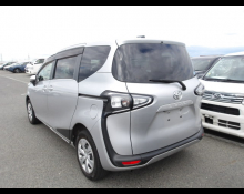 Toyota Sienta 2019