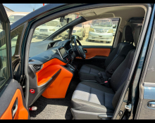 Toyota Voxy 2015