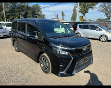 Toyota Voxy 2018