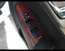 Toyota Corolla Axio 2012