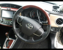 Toyota Corolla Axio 2012