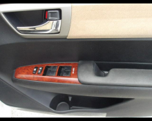 Toyota Corolla Axio 2012