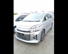 Toyota Vellfire 2013