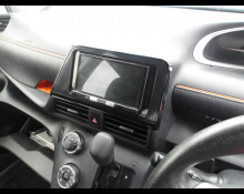 Toyota Sienta 2021