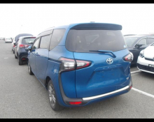 Toyota Sienta 2018